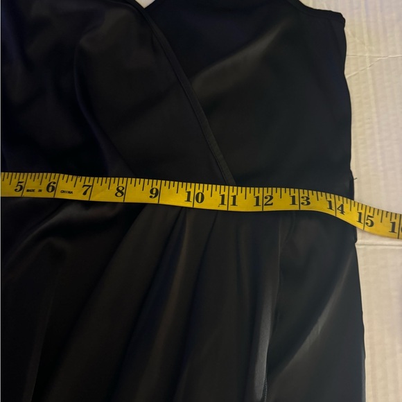 Size medium Little black dress - Picture 4 of 7